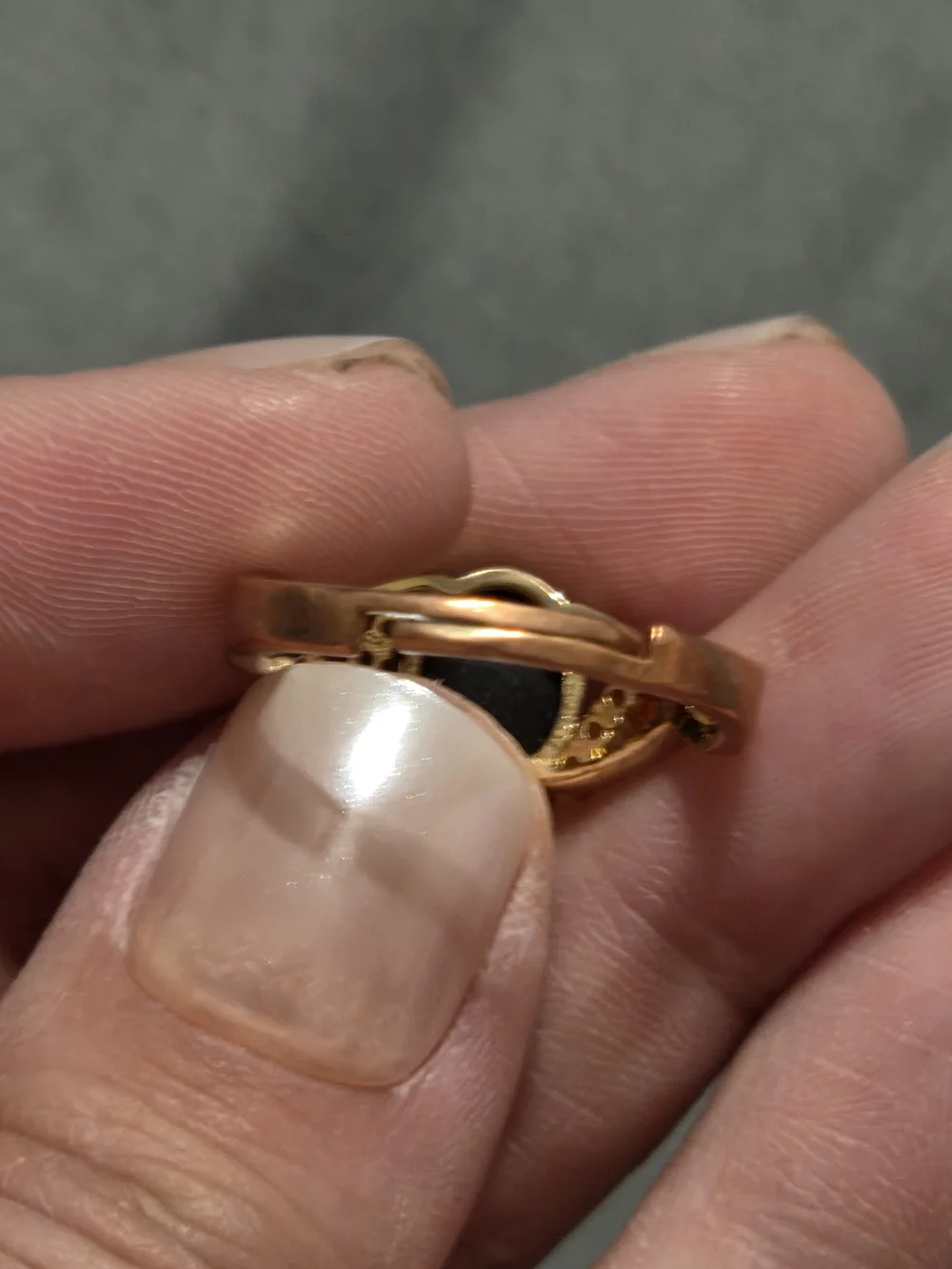Gold Mood Ring With Accent Stones